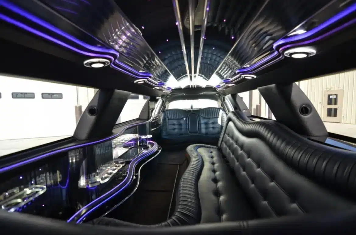 Wedding Day Perfection: Why Dallas Couples Prefer Limousines - A Step ...